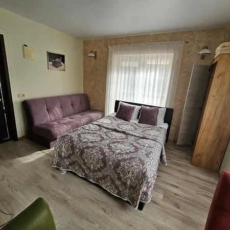 شقة Optimistas بالانغا